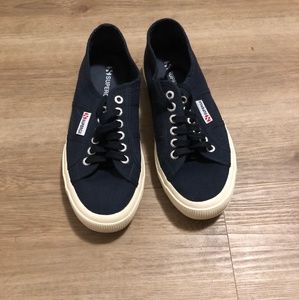Size 8.5 Classic Navy Blue Supergas